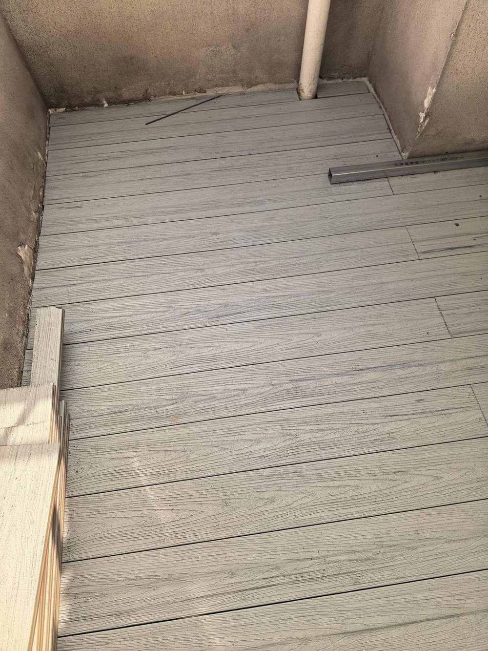 天津西青嘉汇园露台共挤木塑地板完工效果-爱吉姆建材