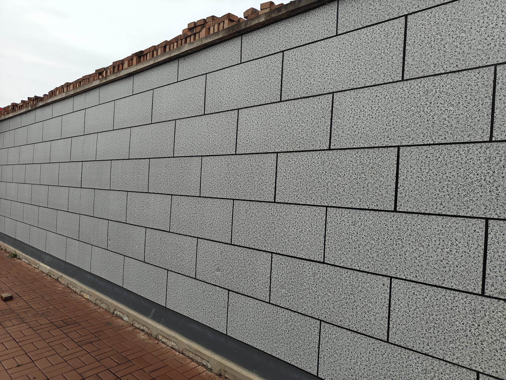 河北某自建房金属雕花板项目-金属雕花板-爱吉姆建材