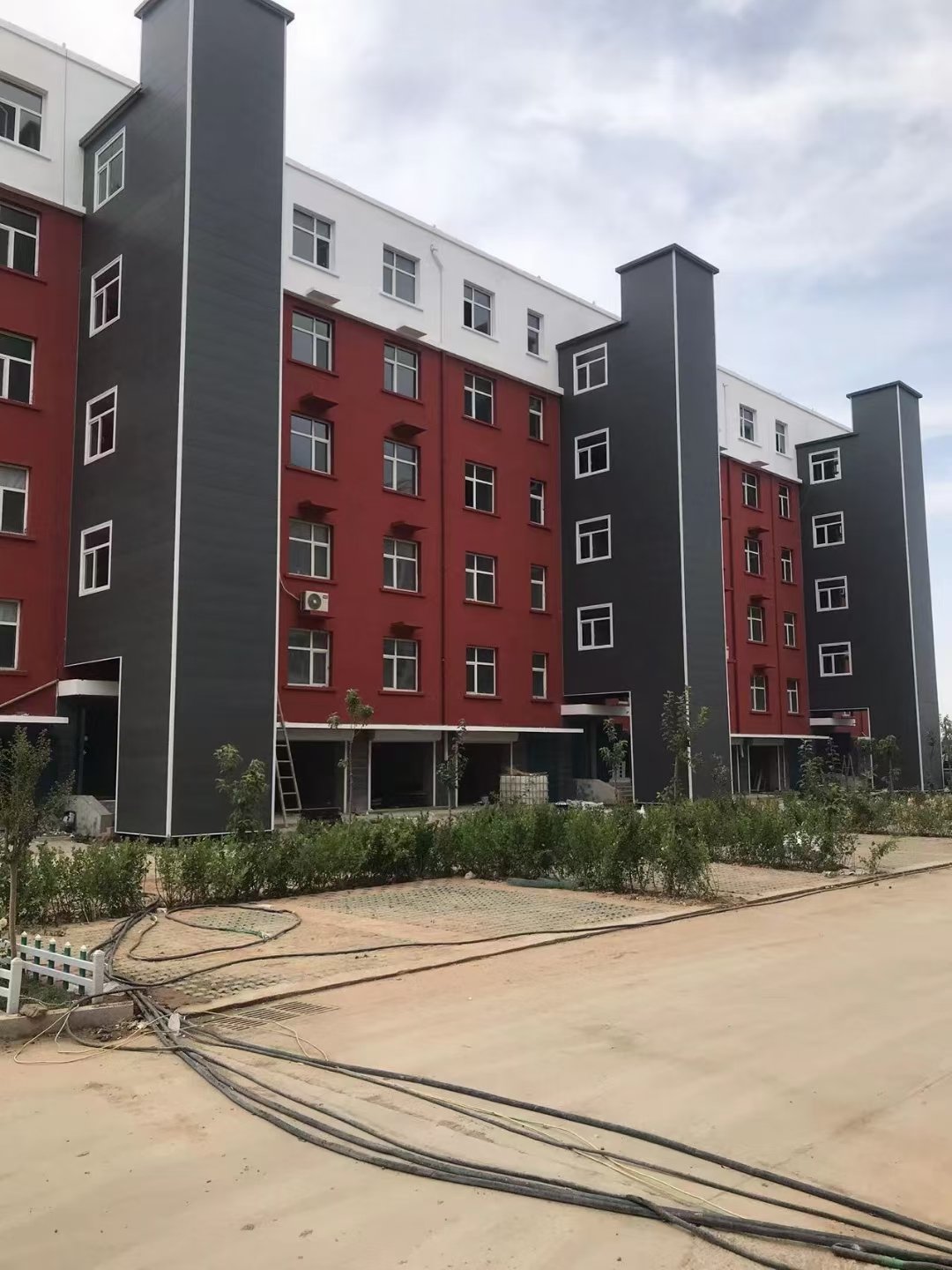 河北邢台某小区金属雕花板项目-金属雕花板-爱吉姆建材